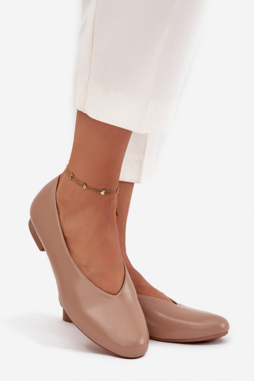 Balerīnas  no eko ādas ar platiem papēžiem smilšu krāsas Olyssia Balerīnas  no eko ādas ar platiem papēžiem smilšu krāsas Olyssia