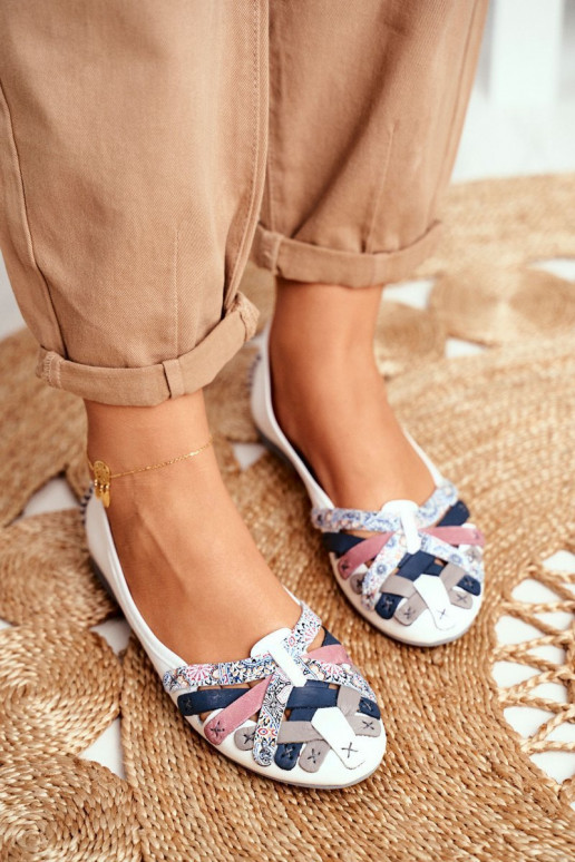 Balerīnas   baltas krāsas 01358-21  Balerīnas   baltas krāsas 01358-21