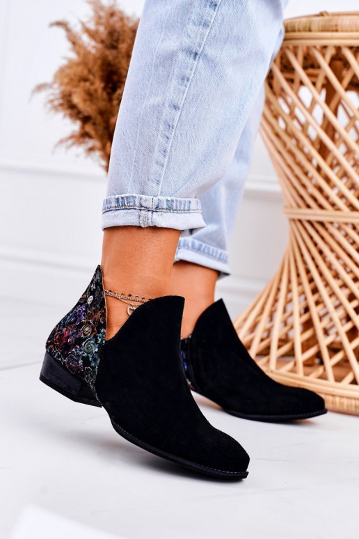 Sieviešu puszābaki no dabīgas ādas  Melns ar puķītēm 04091-57