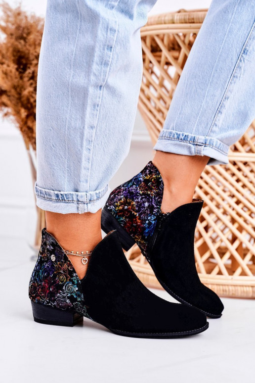 Sieviešu puszābaki no dabīgas ādas  Melns ar puķītēm 04091-57