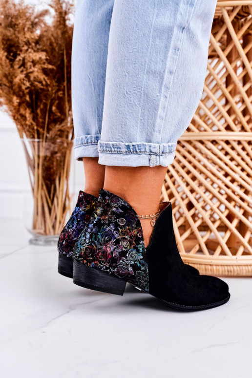 Sieviešu puszābaki no dabīgas ādas  Melns ar puķītēm 04091-57