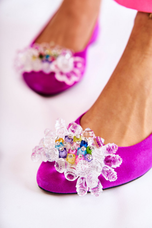 Zamšādas balerīnas ar papēdi ar ornamentiem  Elenie