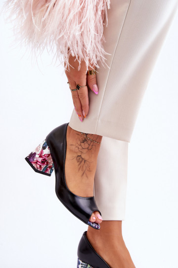 Kurpes ar dekorētiem papēžiem  Shoes 2608/K Melns 2