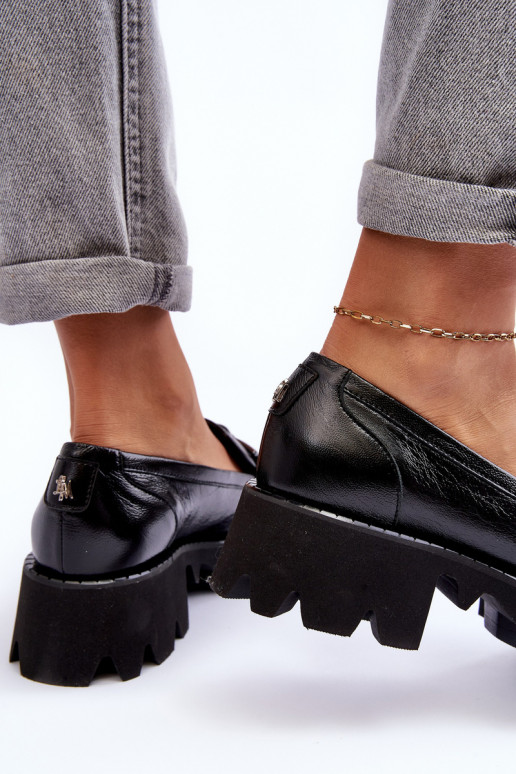 apavi Mokasīni ar ornamentiem Laura Messi 2699 Melns    apavi Mokasīni ar ornamentiem Laura Messi 2699 Melns