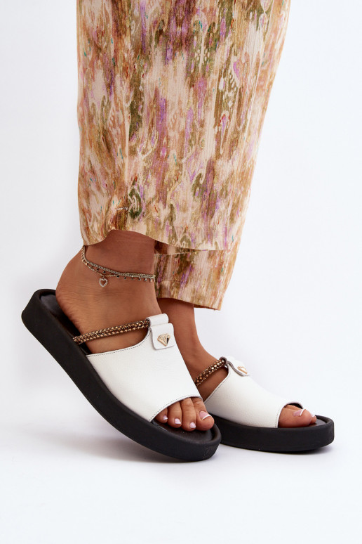 Zazoo 2896 sieviešu čības   baltas krāsas Zazoo 2896 sieviešu čības   baltas krāsas