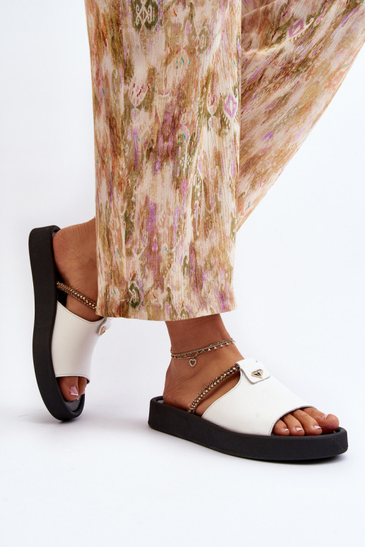 Zazoo 2896 sieviešu čības   baltas krāsas Zazoo 2896 sieviešu čības   baltas krāsas