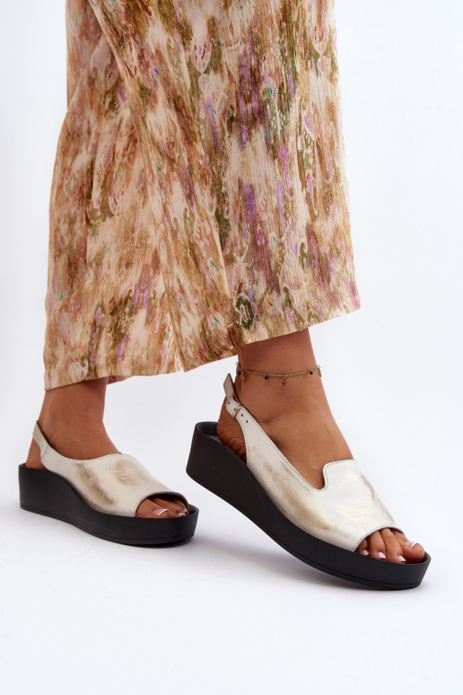 Zazoo 2893 Sieviešu basenes   na j Podeszwie Zelta krāsas Przecierany Zazoo 2893 Sieviešu basenes   na j Podeszwie Zelta krāsas Przecierany