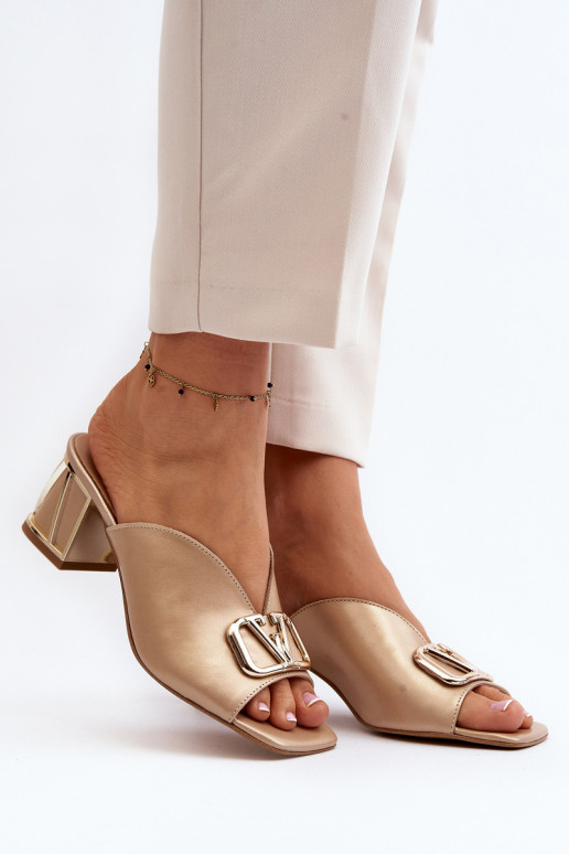 Eleganta stila sieviešu čības ar papēdi Laura Messi 2771 Zelta krāsas