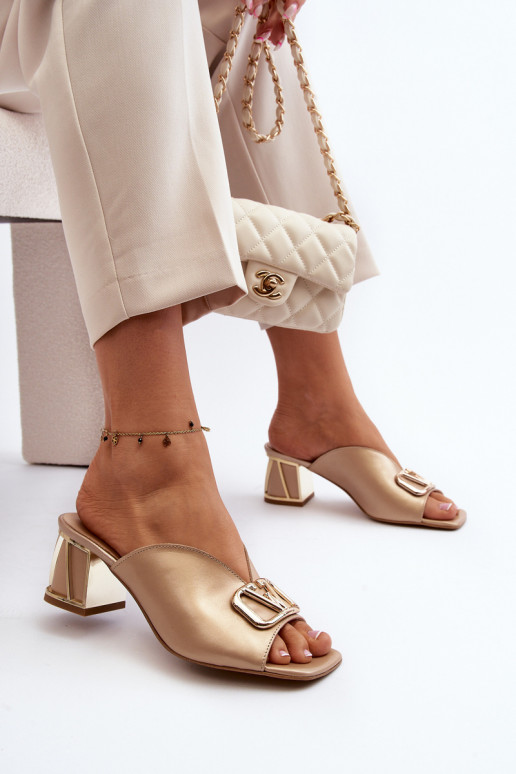 Eleganta stila sieviešu čības ar papēdi Laura Messi 2771 Zelta krāsas