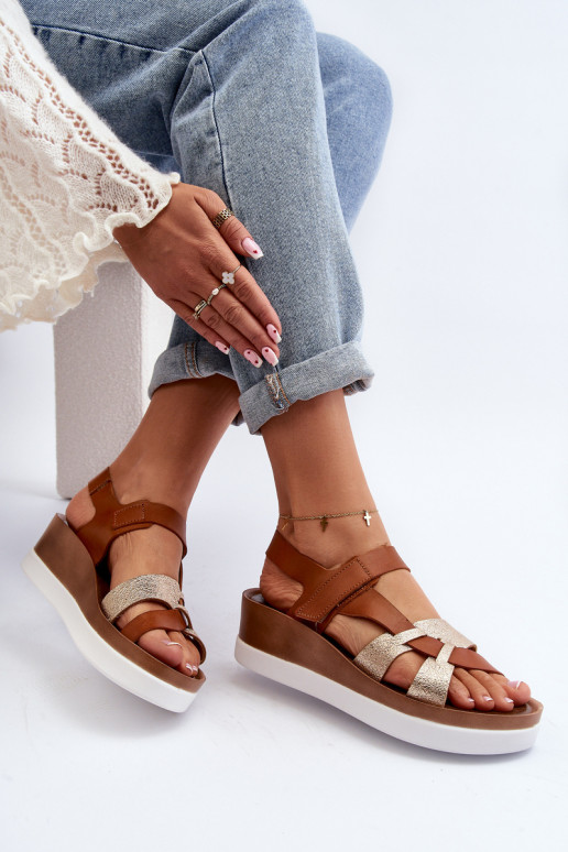 Zazoo 40397  Sieviešu basenes  ar platformu brūnas krāsas Zazoo 40397  Sieviešu basenes  ar platformu brūnas krāsas