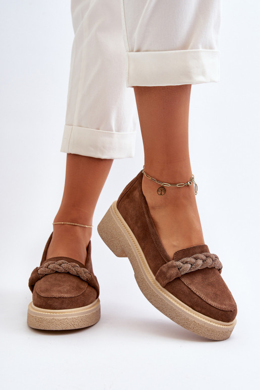 Zazoo 3429/W Eleganti zamšādas lauferi ar ornamentiem brūnas krāsas Zazoo 3429/W Eleganti zamšādas lauferi ar ornamentiem brūnas krāsas