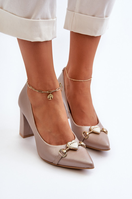 Zazoo 2453/OS   Kurpes ar papēdi ar sirsniņām perlamutra Zazoo 2453/OS   Kurpes ar papēdi ar sirsniņām perlamutra