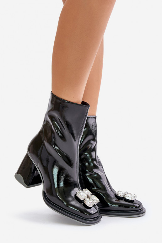 Laque Sieviešu puszābaki ar ornamentiem D&A MR880-019 Melns