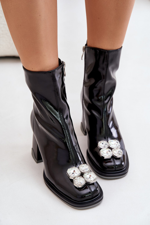 Laque Sieviešu puszābaki ar ornamentiem D&A MR880-019 Melns