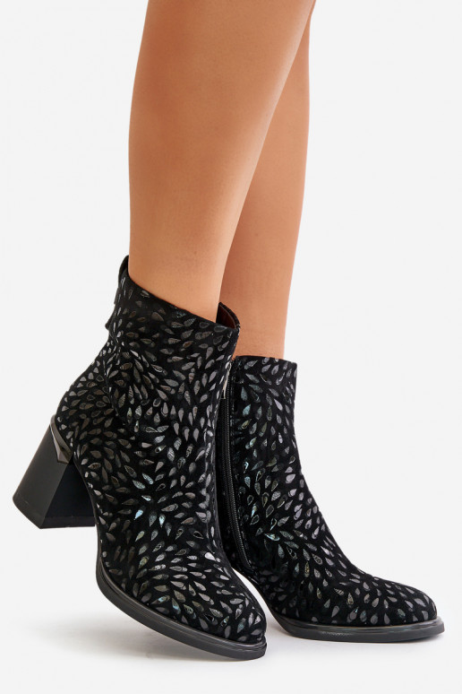 Sieviešu puszābaki  Tłoczeniem D&A CR42-192 Melns