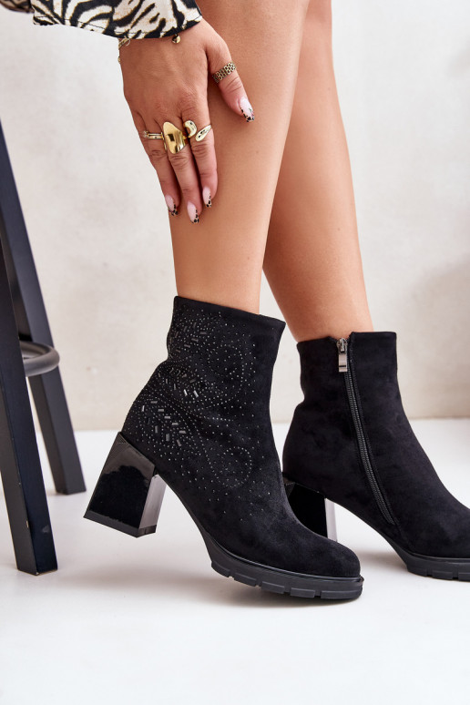 siltināti Sieviešu puszābaki  D&A MR880-130 Melns