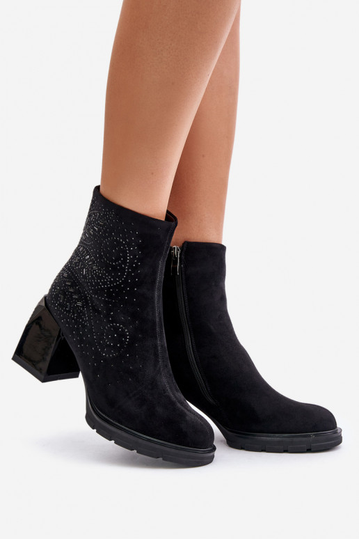 siltināti Sieviešu puszābaki  D&A MR880-130 Melns