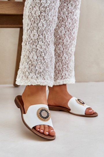 Čibas no dabīgas ādas ar ornamentiem ar platiem papēžiem  3047/O baltas krāsas