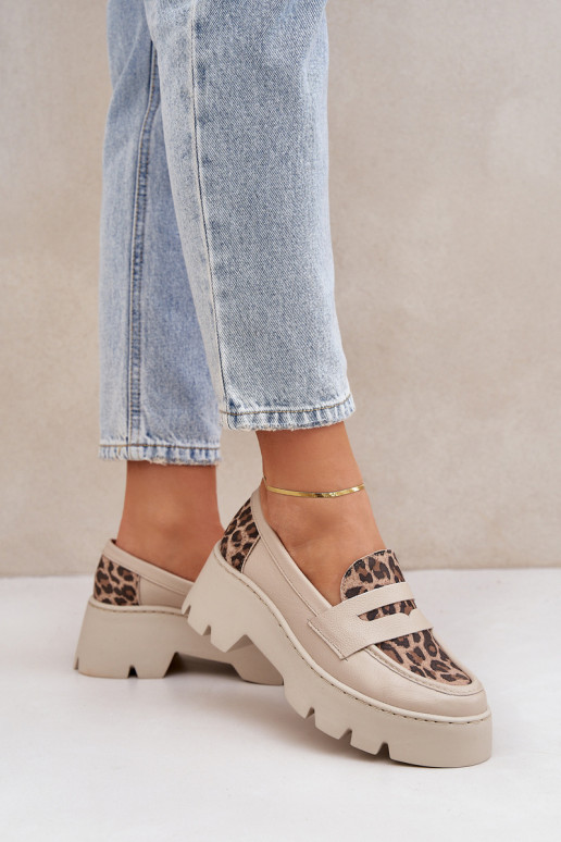 Sieviešu mokasīni ar apzeltītu zoli  ar leoparda kažokādas rakstu Zazoo 20191 Ziloņkaula krāsas   Sieviešu mokasīni ar apzeltītu zoli  ar leoparda kažokādas rakstu Zazoo 20191 Ziloņkaula krāsas