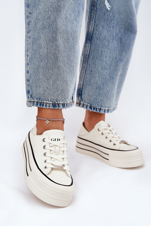   sieviešu puszābaki ar platformu GOE RR2N4106 baltas krāsas