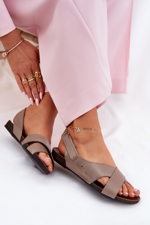 Sieviešu basenes  ar lipīgām aizdarēm Zazoo 40141 smilšu krāsas Sieviešu basenes  ar lipīgām aizdarēm Zazoo 40141 smilšu krāsas