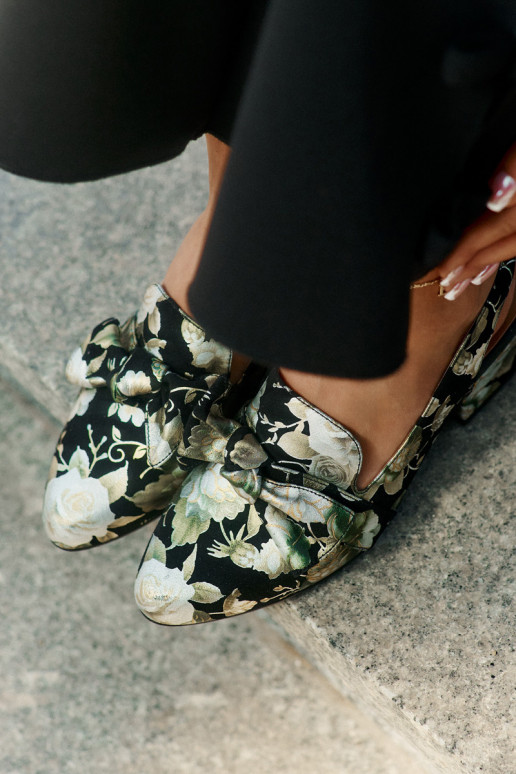 Kurpes ar puķītēm ar bantītēm N6539-44 Melns   Kurpes ar puķītēm ar bantītēm N6539-44 Melns