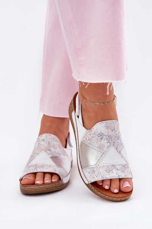 Sieviešu basenes      L7067-11 baltas krāsas Sieviešu basenes      L7067-11 baltas krāsas