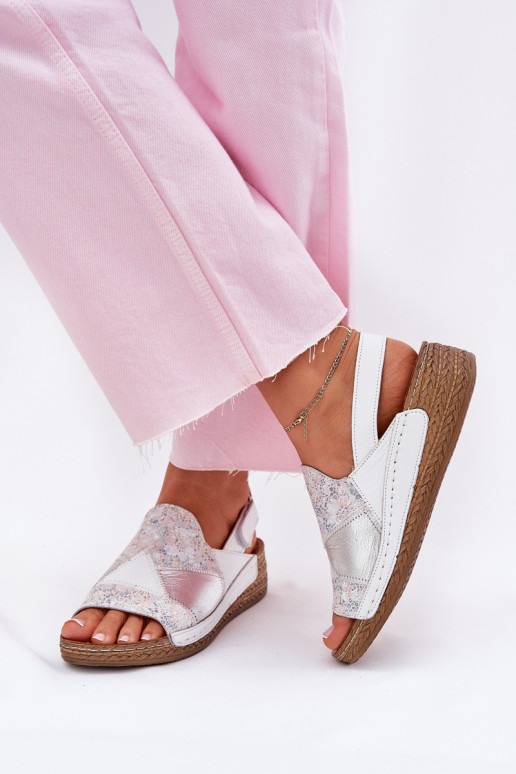 Sieviešu basenes      L7067-11 baltas krāsas Sieviešu basenes      L7067-11 baltas krāsas