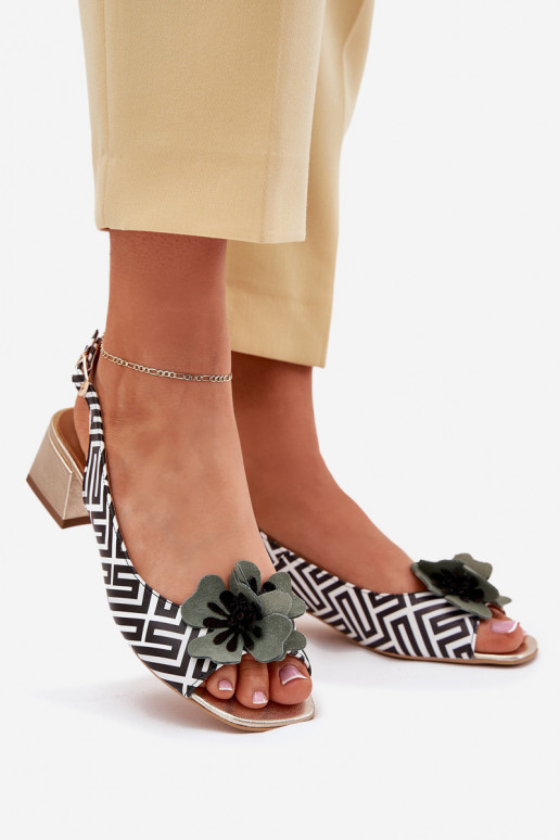 Sieviešu basenes      Laura Messi 2973 Baltas-Melns Sieviešu basenes      Laura Messi 2973 Baltas-Melns