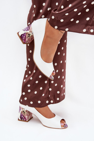   Kurpes ar dekorētiem papēžiem  Shoes 2608/K baltas krāsas