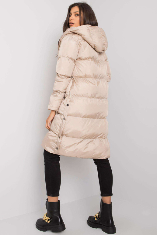 Smilšu krāsas jaka