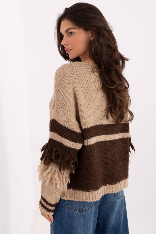 Smilšu krāsas džemperis