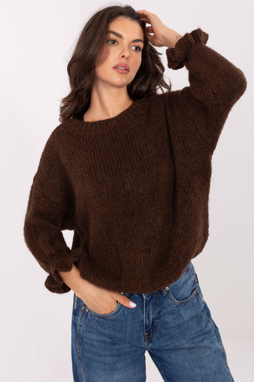 Tumši brūns džemperis