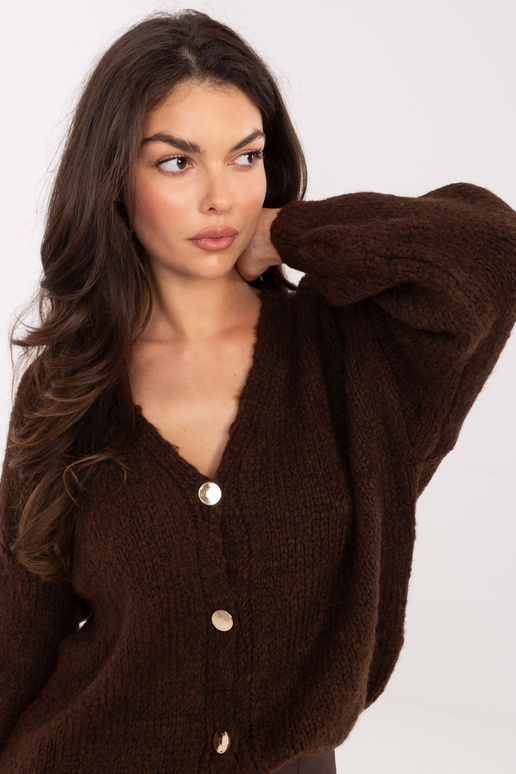 Tumši brūns džemperis