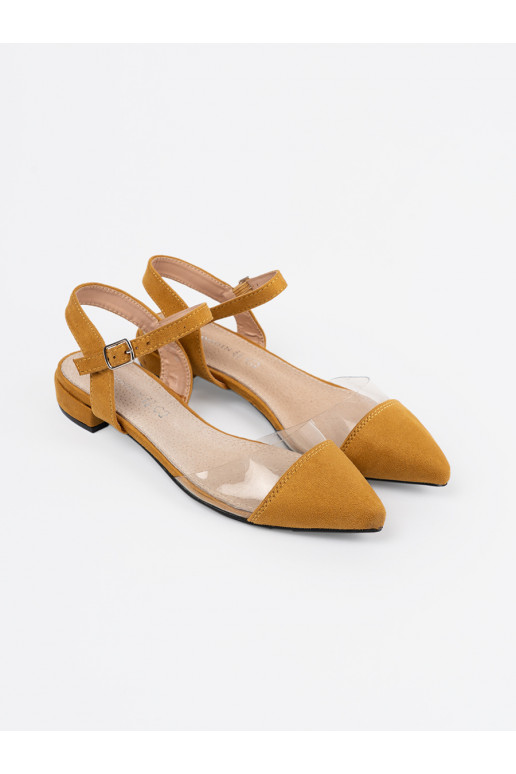 Sinepju krāsas kurpes z zakrytymi palcami Sinepju krāsas kurpes z zakrytymi palcami