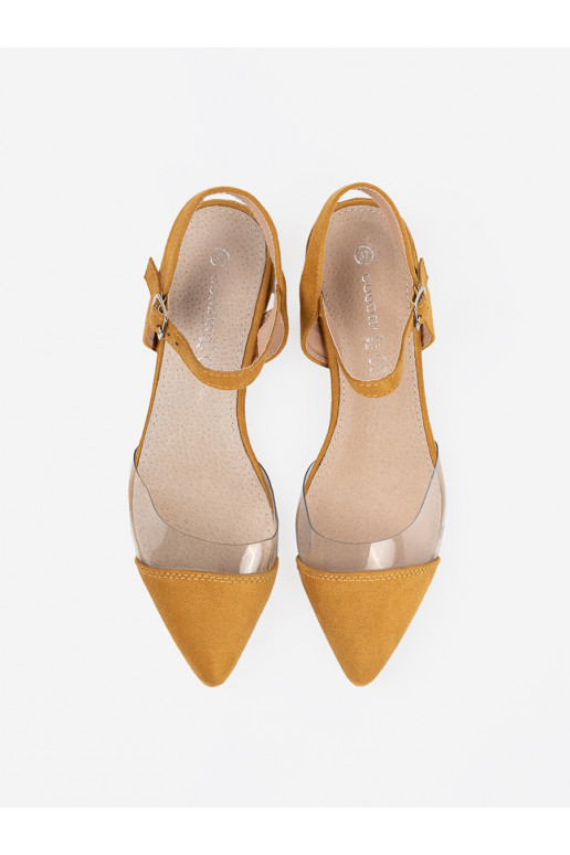 Sinepju krāsas kurpes z zakrytymi palcami Sinepju krāsas kurpes z zakrytymi palcami