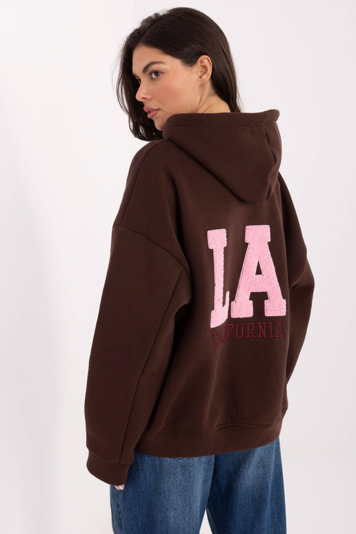 Tumši brūns džemperis