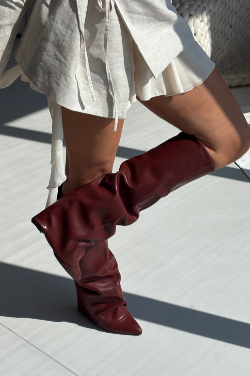 Siltināti sieviešu garie zābaki ar iešūtu šņori un papēžiem, bordo krāsā, Elivira Siltināti sieviešu garie zābaki ar iešūtu šņori un papēžiem, bordo krāsā, Elivira