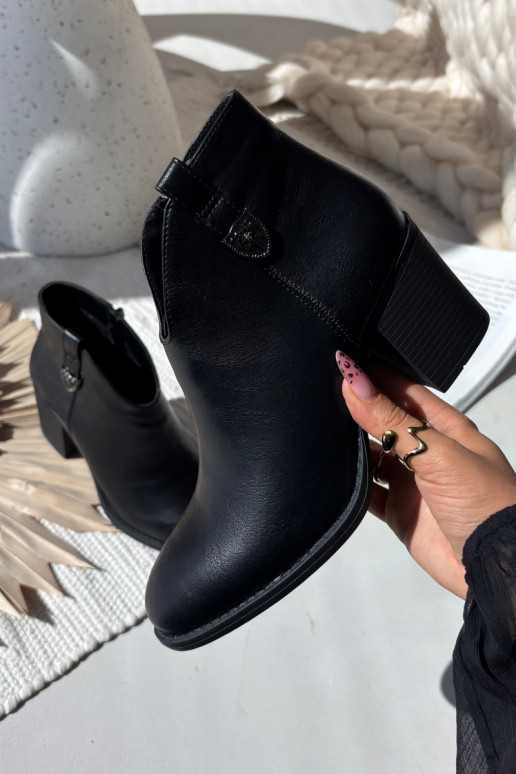 Siltinātas sieviešu zābaciņas no eko ādas melnā krāsā Talienne