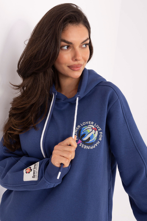 Tumši zils džemperis