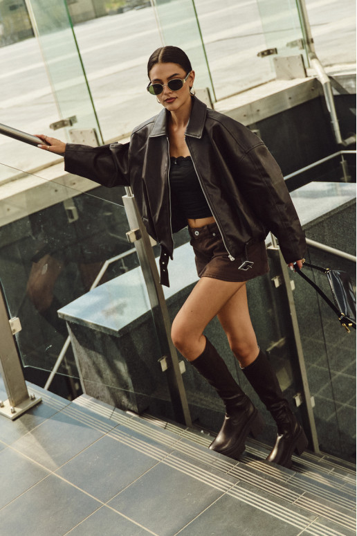 Sieviešu garie zābaki uz masīviem papēžiem un platformas, iekāpjamais modelis brūnā krāsā Florinne