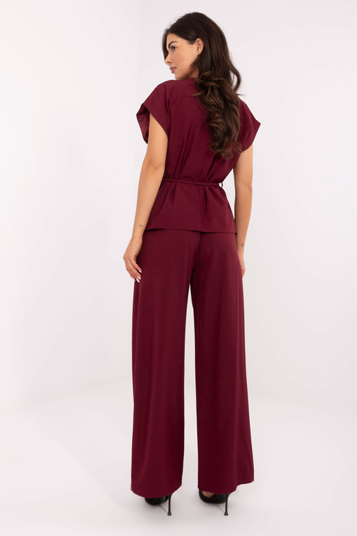 Ķiršu krāsas komplekts