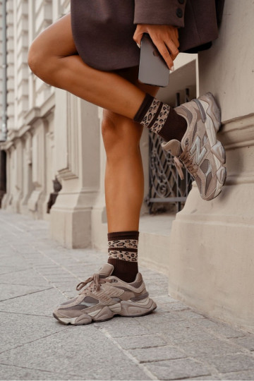 Zeķes  Dwa Ar punktiņiem  brūnas krāsas