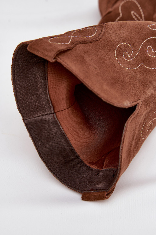 zamšādas garie zābaki   ar papēdi brūnas krāsas Karira