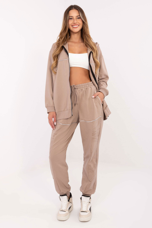 Tumši smilškrāsas komplekts