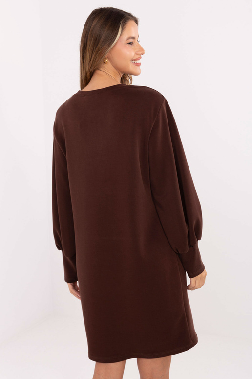 Tumši brūna kleita