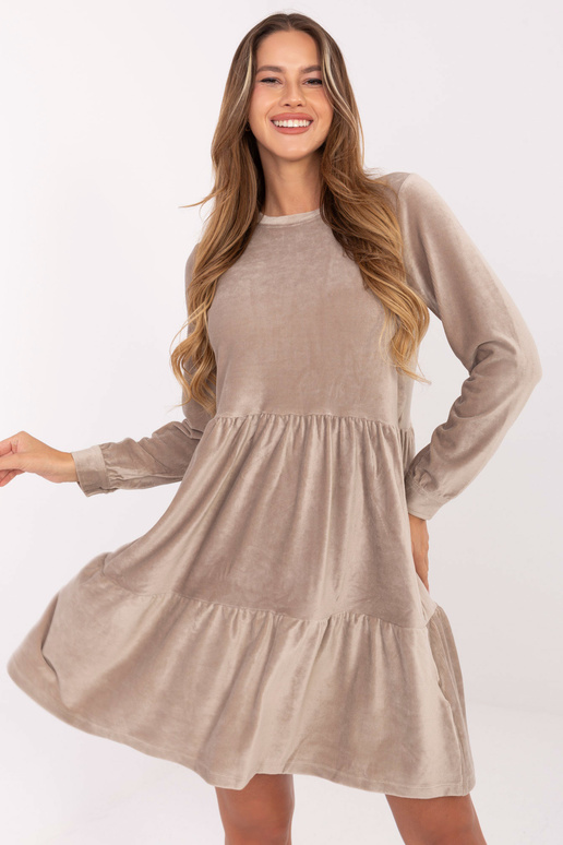 Tumši smilškrāsas kleita