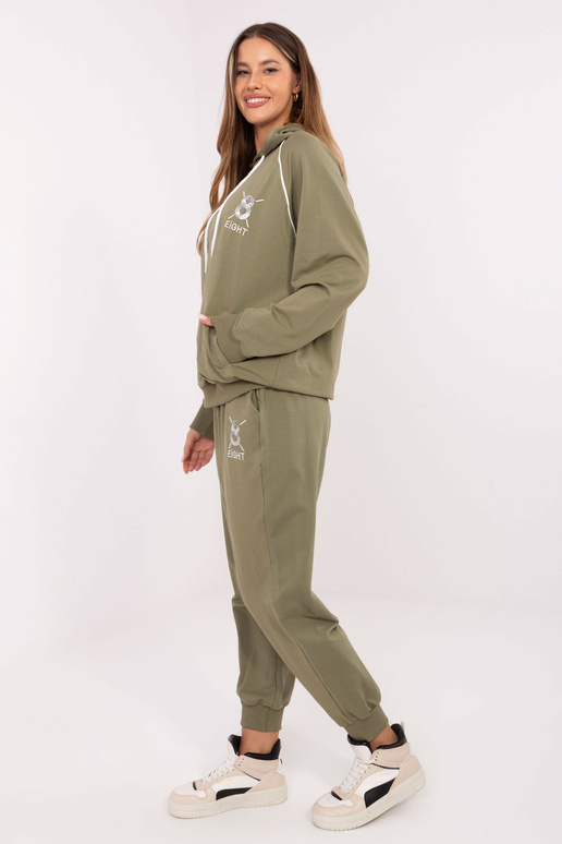 Komplekts khaki krāsā