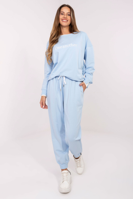 Komplekts gaiši zils