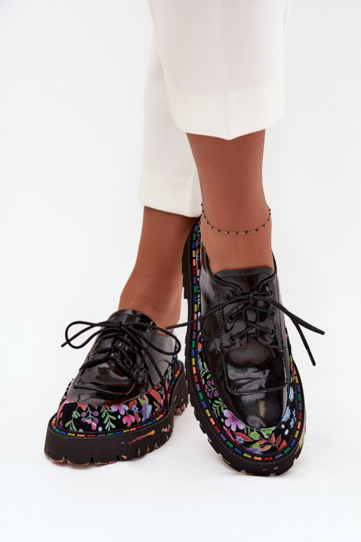 Laque apavi Z Naturalnej Skóry ar rakstiem Artiker 57C0174 Melns